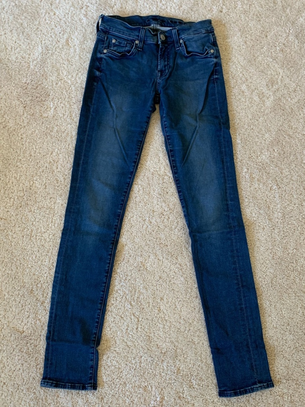 {7 For All Mankind} Roxanne Jeans